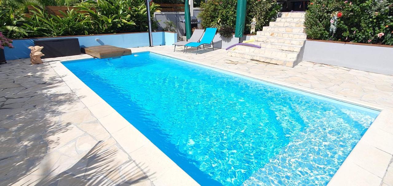 "Chez Claudia "Charmant Logement Avec Jacuzzi Privatif En Toute Intimite Sur Belle Terrasse Exterieure En Bois Et Piscine Courcelles Exteriér fotografie