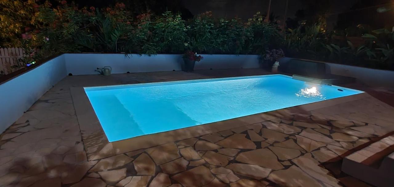 "Chez Claudia "Charmant Logement Avec Jacuzzi Privatif En Toute Intimite Sur Belle Terrasse Exterieure En Bois Et Piscine Courcelles Exteriér fotografie