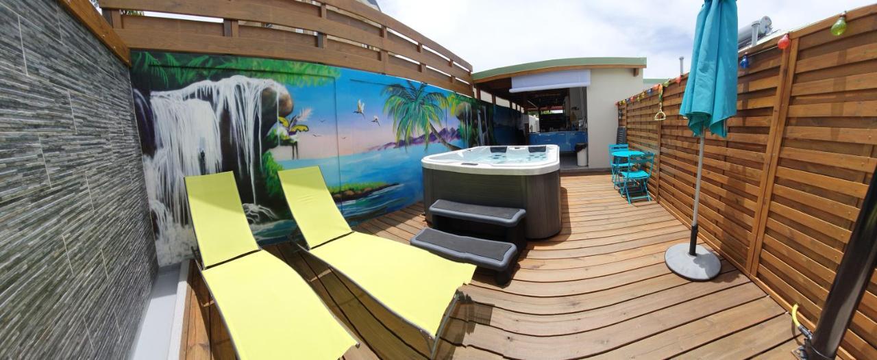 "Chez Claudia "Charmant Logement Avec Jacuzzi Privatif En Toute Intimite Sur Belle Terrasse Exterieure En Bois Et Piscine Courcelles Exteriér fotografie